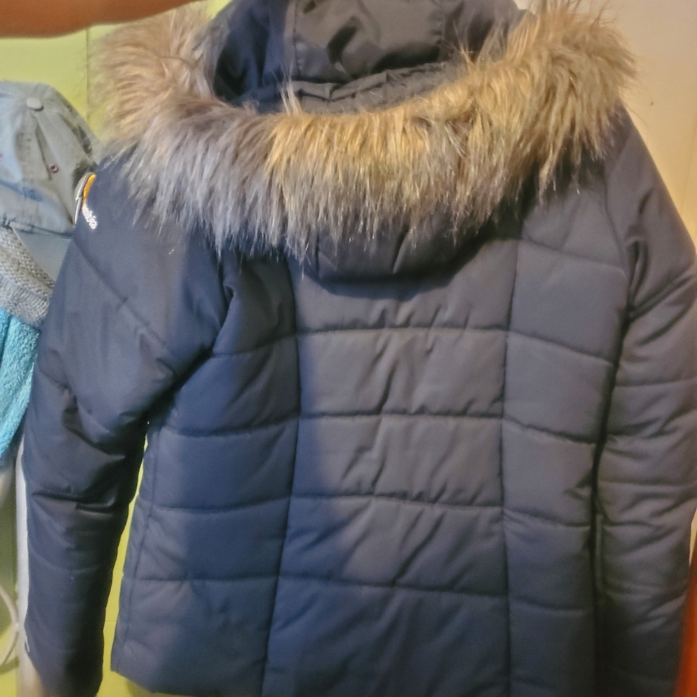 Coat - Picture 3 of 3